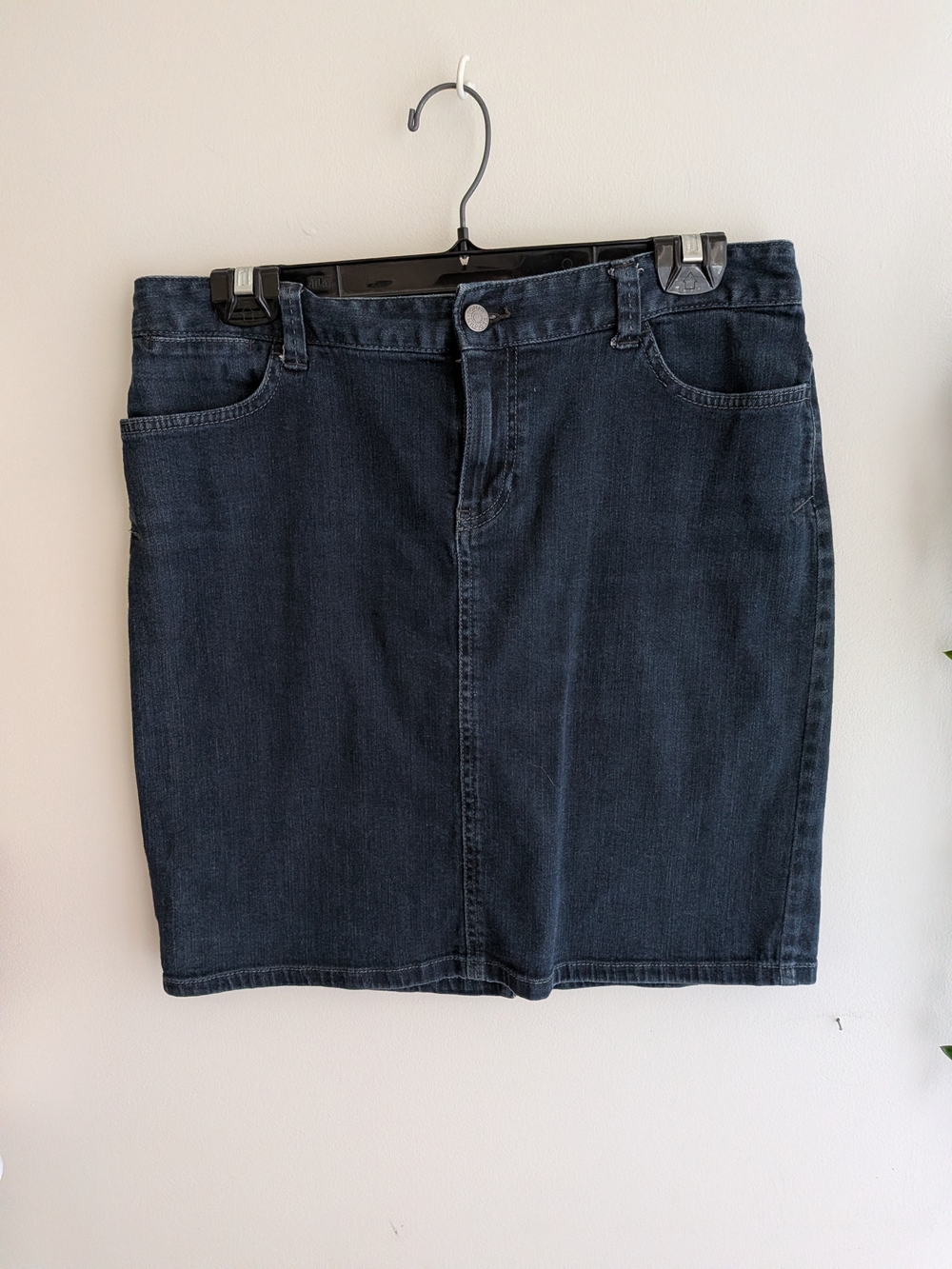 Tommy Hilfiger Y2K Dark Indigo Jean Waist with Branded Metal Button